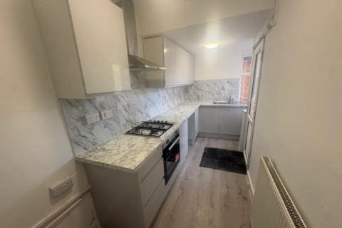 3 bedroom house to rent, Benson Road, Coventry, CV6