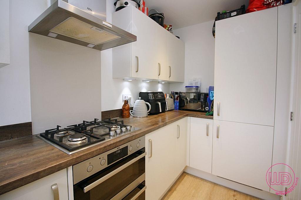 House in Newcastle Upon Tyne - More
