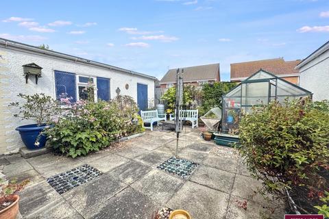 3 bedroom detached bungalow for sale, 24 Berwyn Crescent, Prestatyn, Denbighshire LL19 7UH