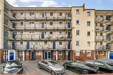 Studio for sale, Digby Street, London E2