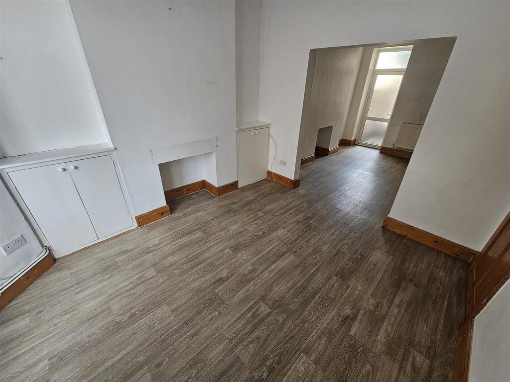 House in Cardiff - View 3
