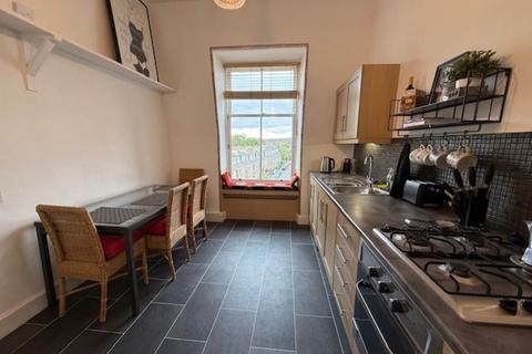 3 bedroom house to rent, Colinton Road, ,