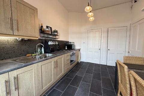 3 bedroom house to rent, Colinton Road, ,