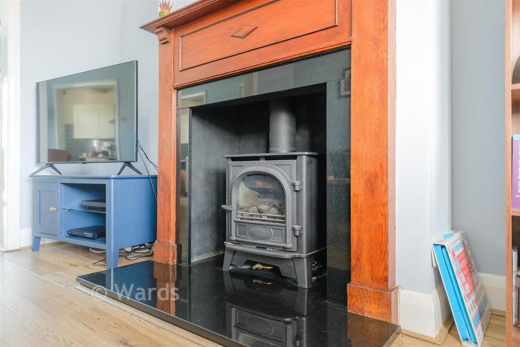 House in Gillingham - More