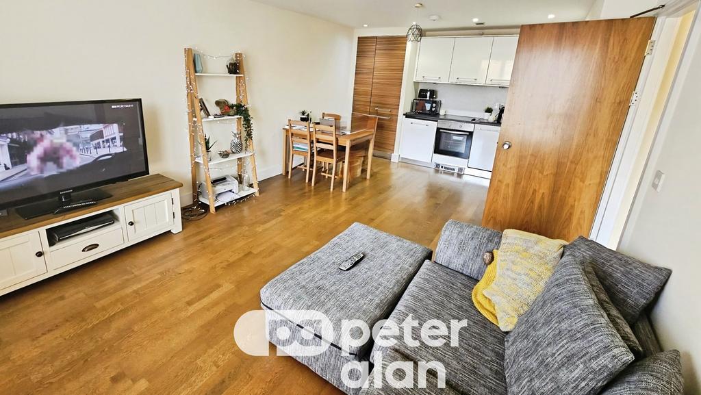 House in Cardiff - View 2
