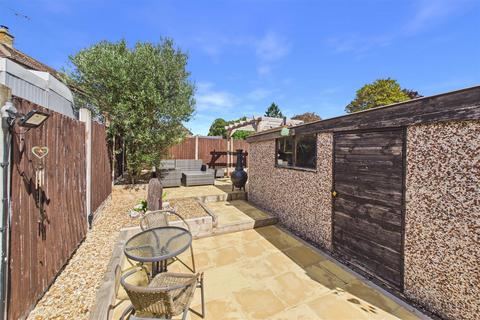 3 bedroom maisonette for sale, St James Road, Barton under Needwood DE13