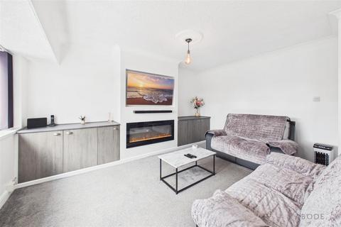 3 bedroom maisonette for sale, St James Road, Barton under Needwood DE13