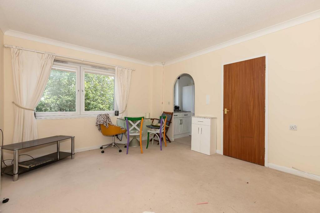 House in Hove - View 2