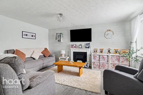 3 bedroom semi-detached house for sale, Cheney Road, Leicester
