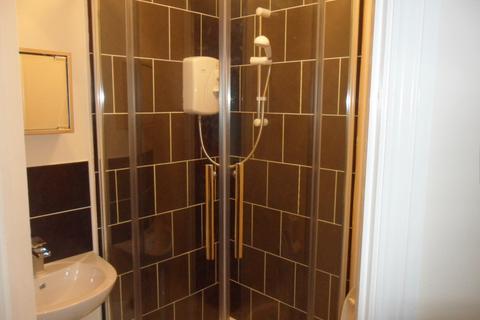2 bedroom flat to rent, Walsgrave Road, Stoke CV2