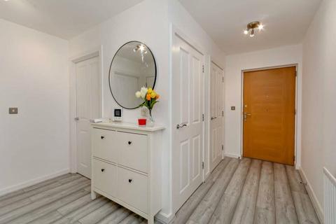 2 bedroom apartment for sale, Cochrane House, 19 Truesdales, Ickenham, UB10