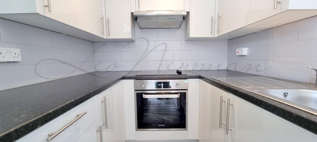 Apartment in London - View 3