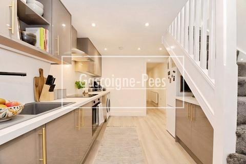 2 bedroom house to rent, Church Street, Walton-on-Thames, KT12