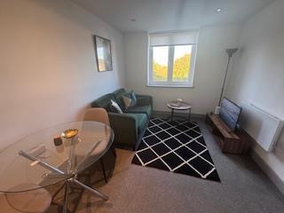 Apartment in Leeds - View 3