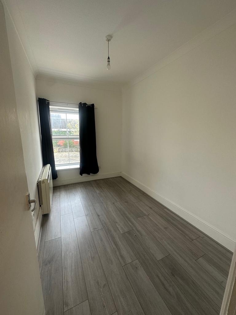 Apartment in Ammanford - View 3