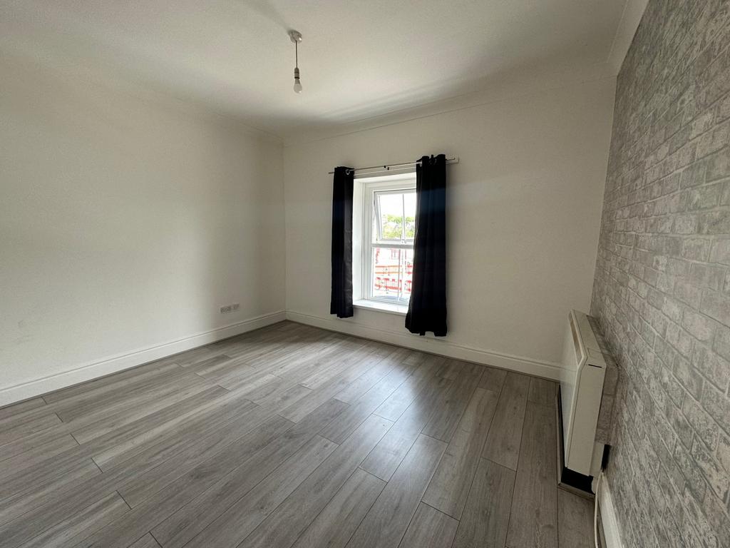 Apartment in Ammanford - View 5