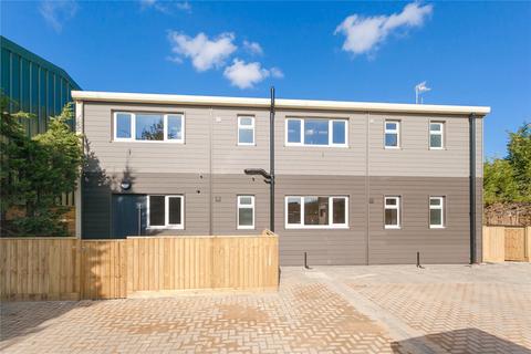 Studio to rent, Harcourt House, Cotswold Dene, Standlake, OX29