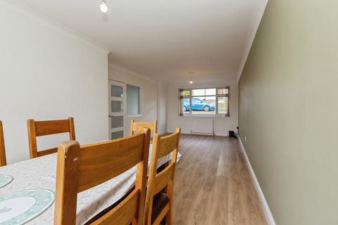3 bedroom semi-detached house to rent, Kestrel Close, High Wycombe, Buckinghamshire, HP13