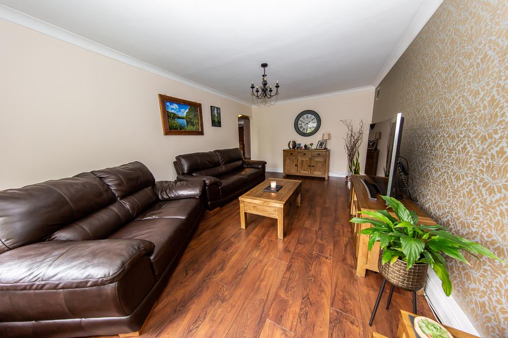 Apartment in Enfield - View 3
