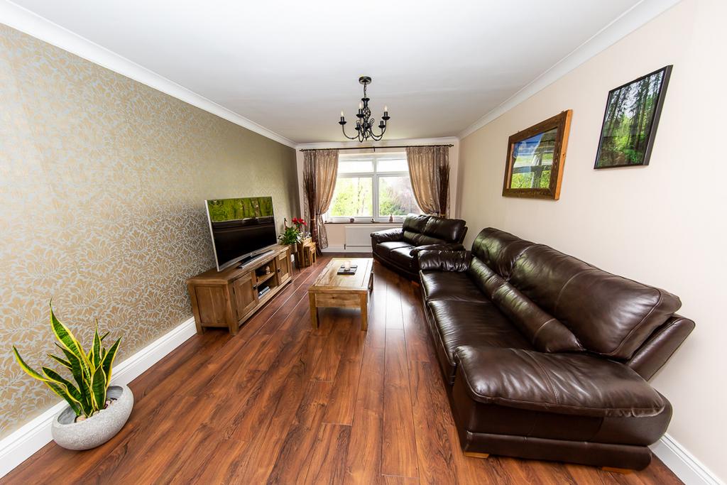 Apartment in Enfield - View 4