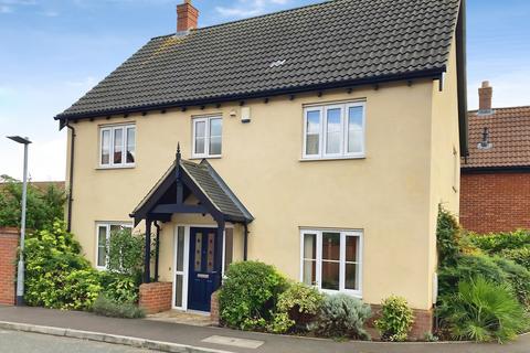 4 bedroom detached house to rent, Hall Wood Road, NORWICH