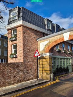 2 bedroom end of terrace house to rent, Lexham Mews, London, W8 6JW