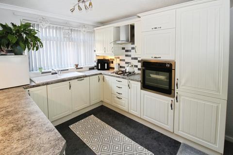 3 bedroom semi-detached house for sale, Marfleet Lane, Hull