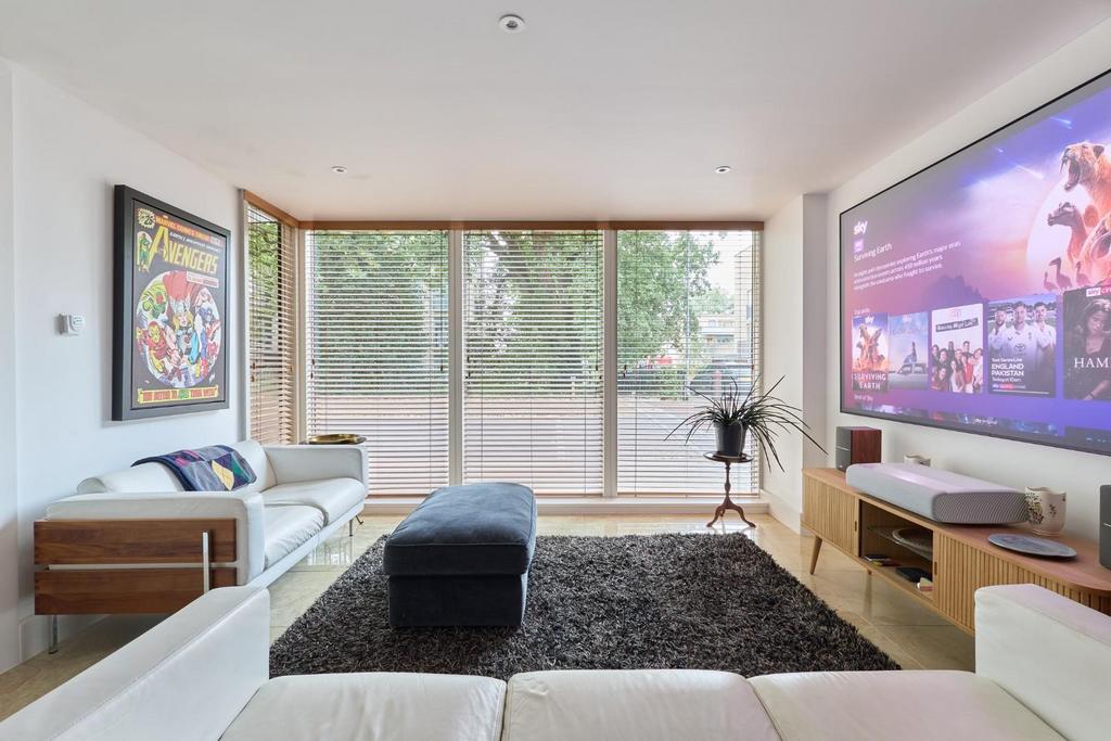 House in Cambridge, Petersfield - View 4