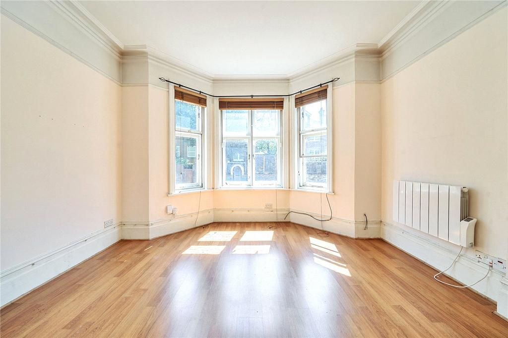 Apartment in Surbiton - View 2