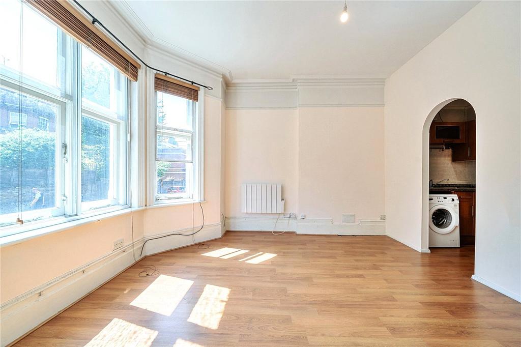 Apartment in Surbiton - View 4