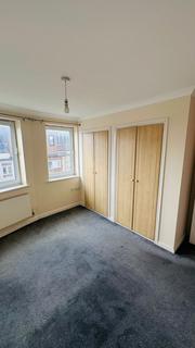 1 bedroom flat to rent, Southbury Court, South Street, RM1