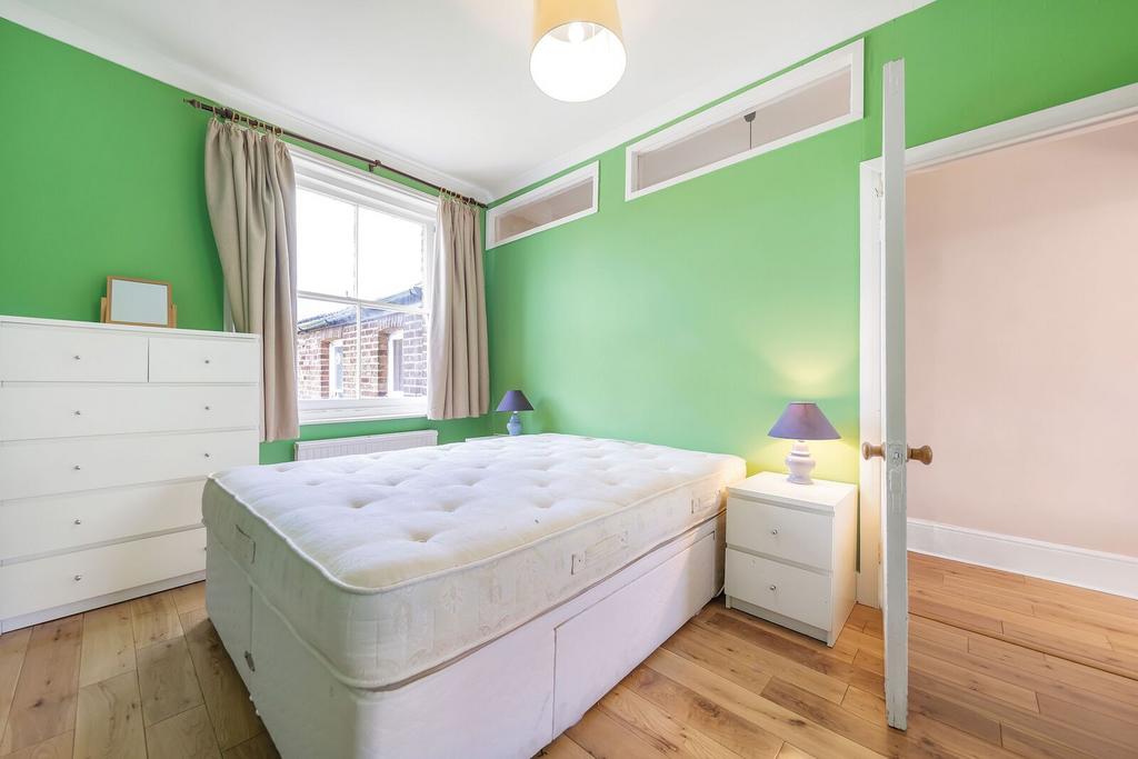 Apartment in London - View 4