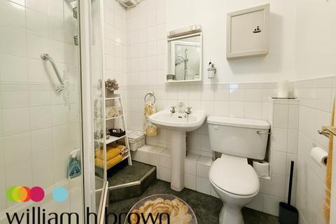 1 bedroom ground floor maisonette to rent, Kings Acre, Coggeshall, Essex