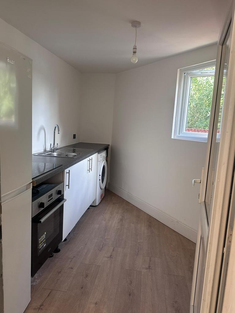 Apartment in London - View 3
