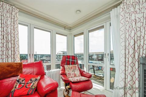 2 bedroom apartment for sale, Wilton Court, Southbank Road, Kenilworth, CV8 1RX