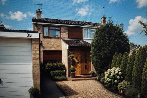 2 bedroom semi-detached house to rent, Wollaston Road, Westwood, PE3