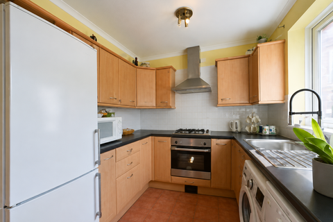 2 bedroom semi-detached house to rent, Wollaston Road, Westwood, PE3