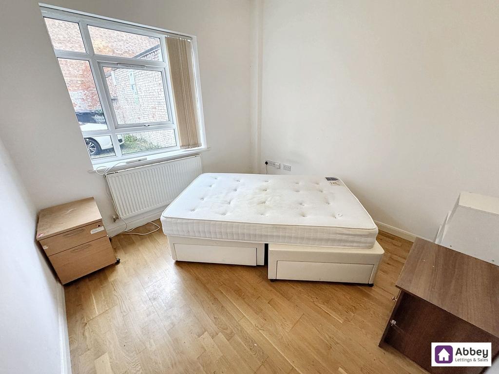 Apartment in Leicester, St Matthew's - View 5