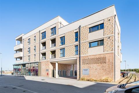 2 bedroom apartment for sale, Patagonia Way, Cambridge CB3