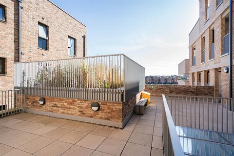 2 bedroom apartment for sale, Patagonia Way, Cambridge CB3