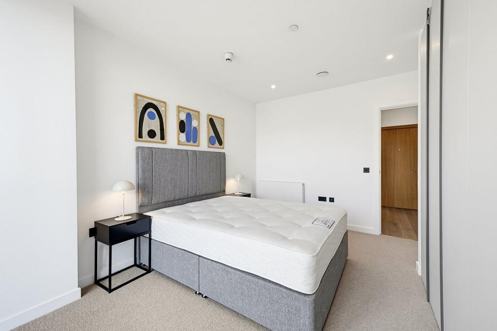 Apartment in London - View 5