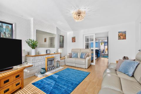 3 bedroom detached house for sale, Parkdyke, Stirling
