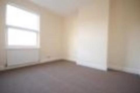 3 bedroom terraced house to rent, Wood Street, Northants, Kettering, Northamptonshire, NN16