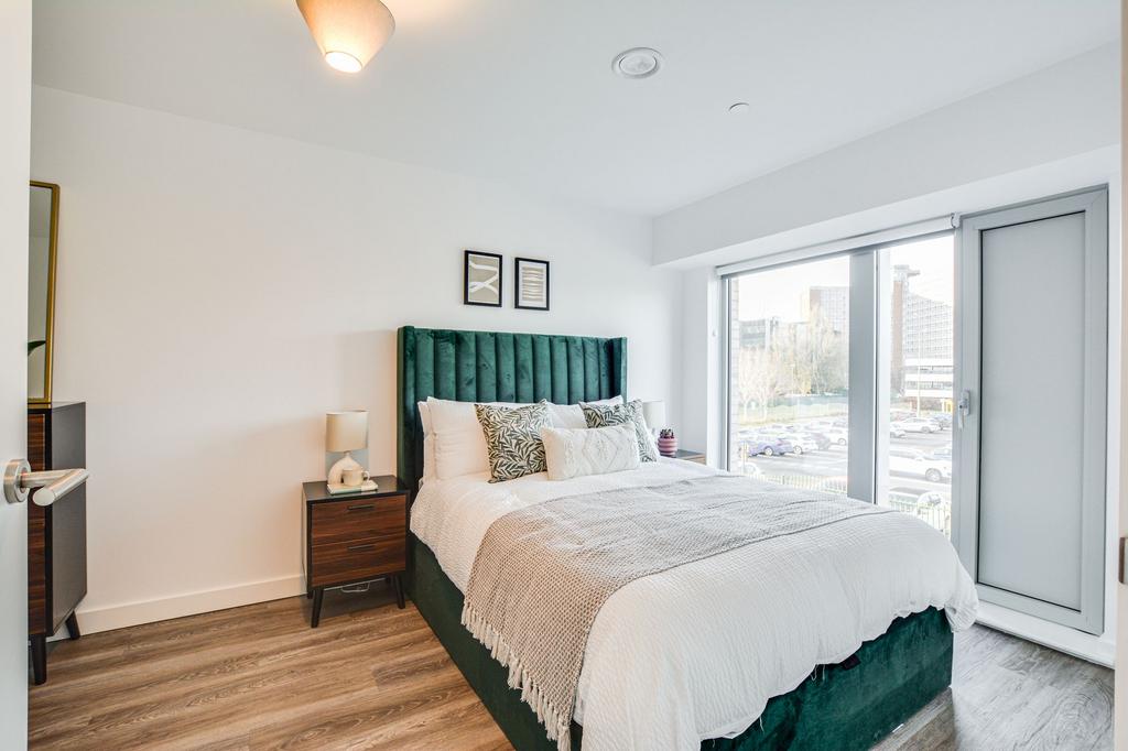 Apartment in Salford, Greater Manchester - View 4
