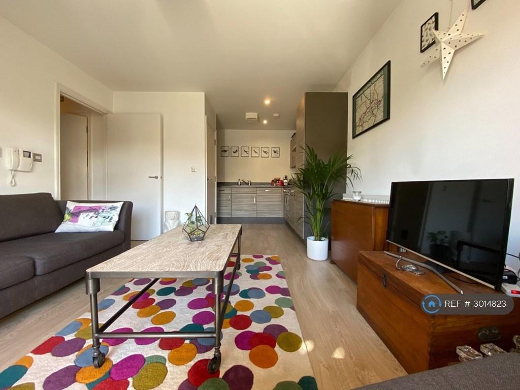 Apartment in London - View 2