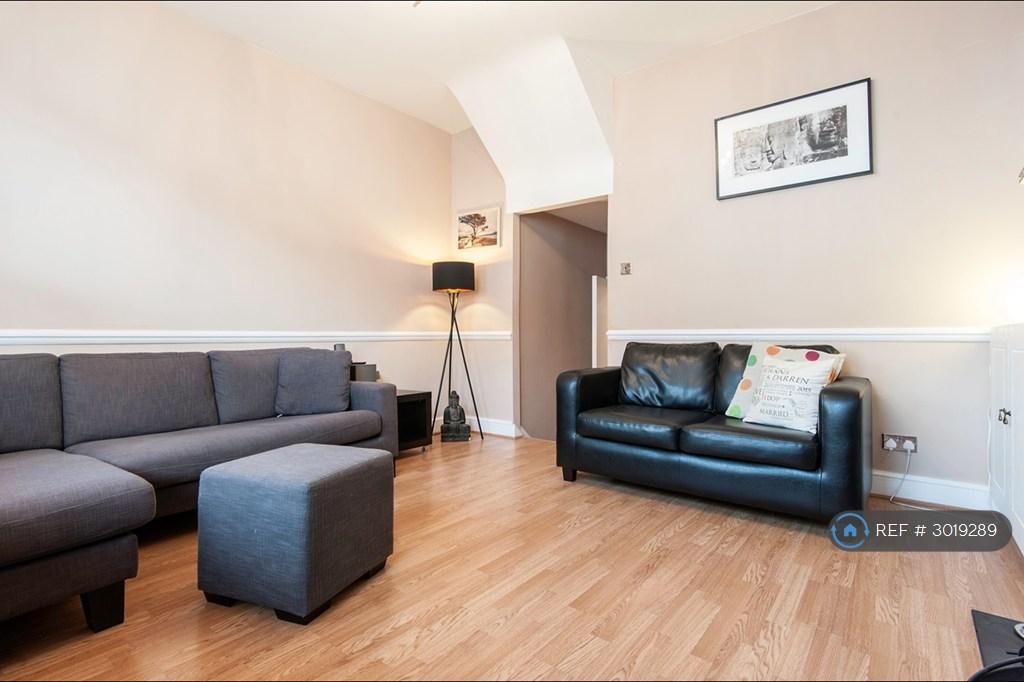 Apartment in London - View 5