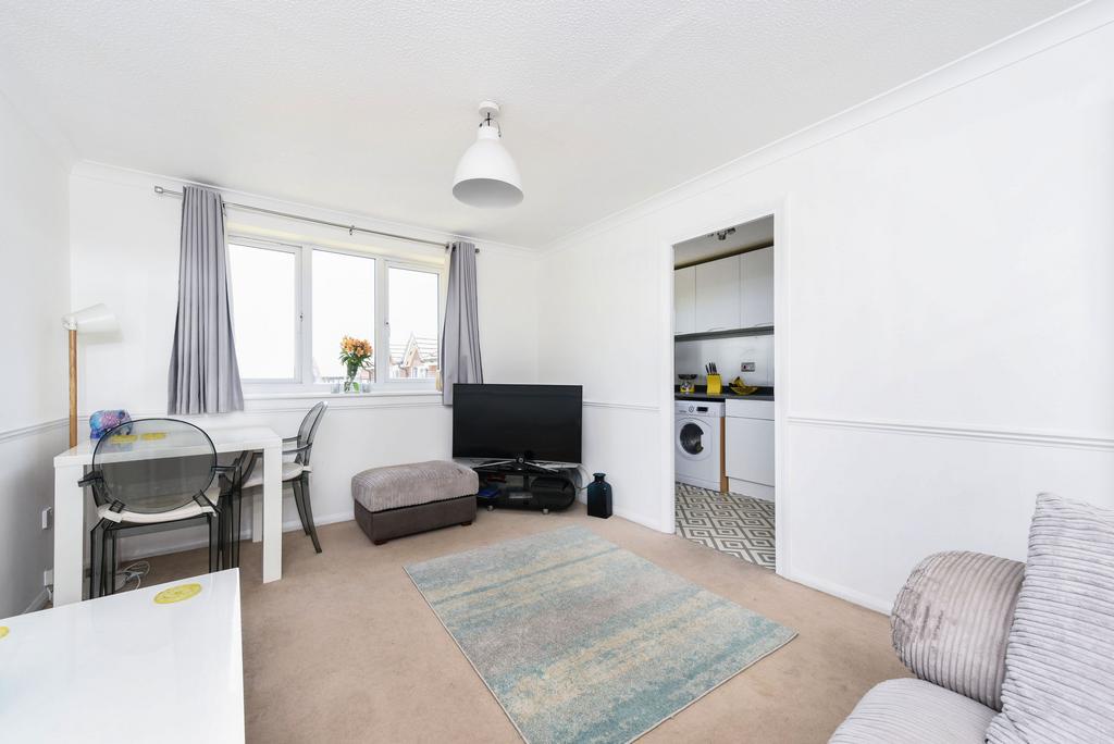 Apartment in Charlton - View 3