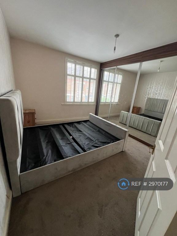 House in Wigston - More