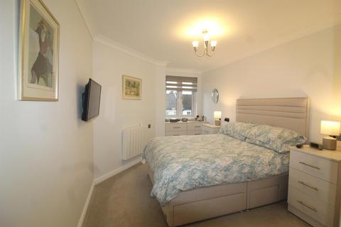 1 bedroom retirement property for sale, Leicester Road, Barnet EN5