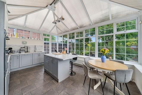 5 bedroom detached house for sale, Highfield Road, Widnes WA8